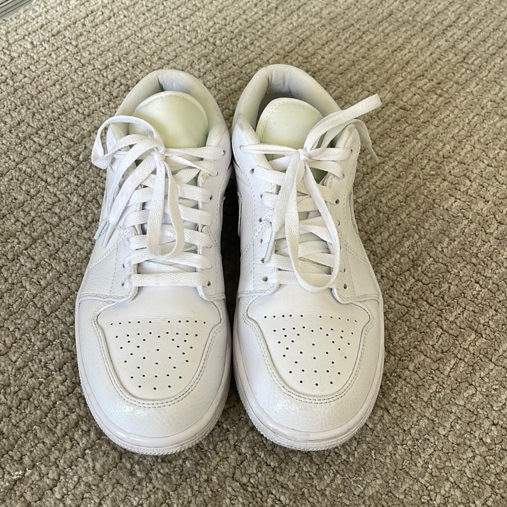 Nike shoes
